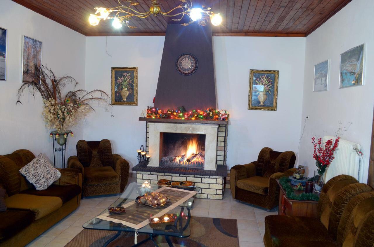Galini Apartment Loutraki  Exterior photo