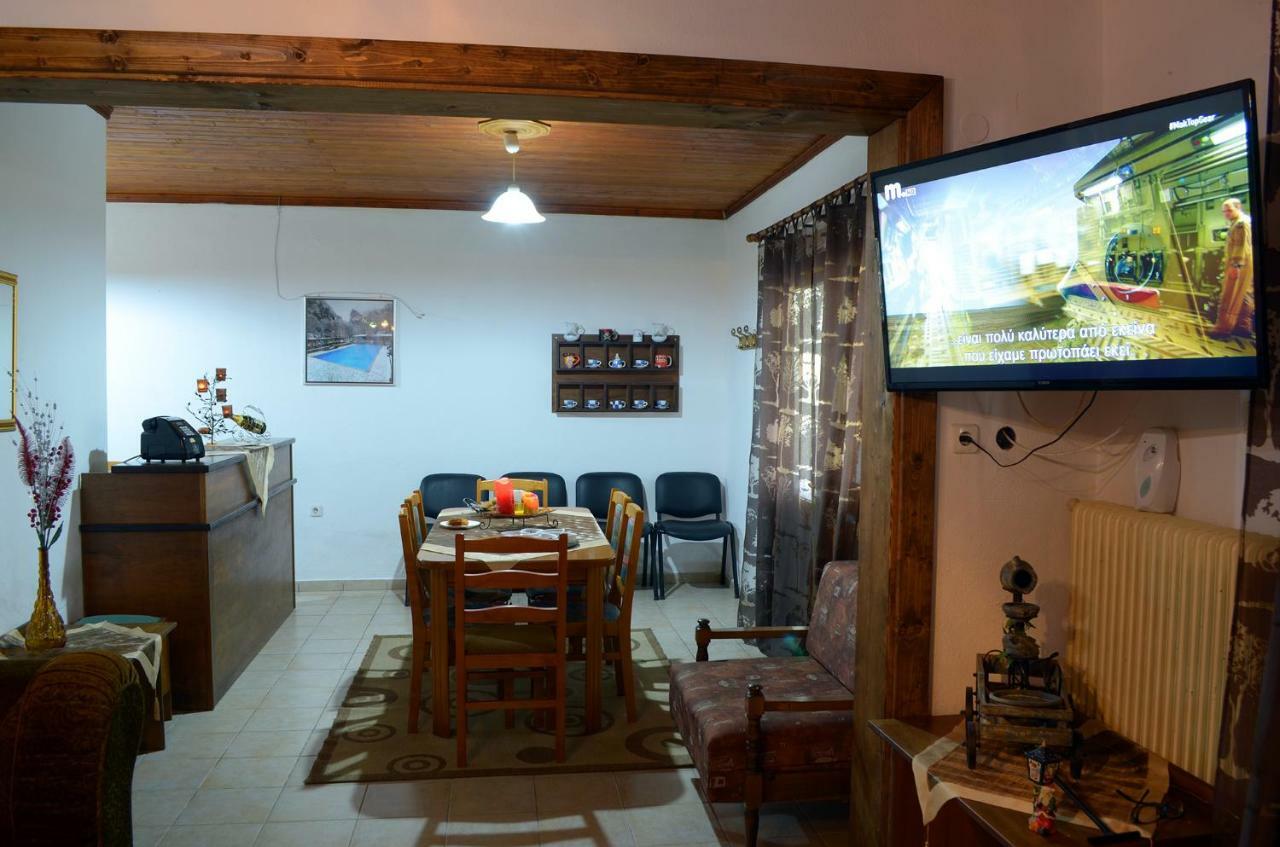 Galini Apartment Loutraki  Exterior photo